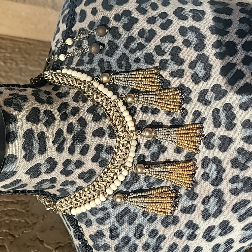 Tasle choker Chicos with earings